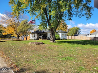 200 N Clay St, Edinburgh, IN 46124 - photo 2