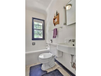 Upper Level Full Bathroom, there is also a full ba