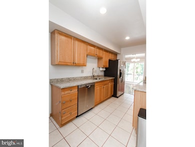 524 Foxwood Ln, Paoli, PA 19301 - photo 7