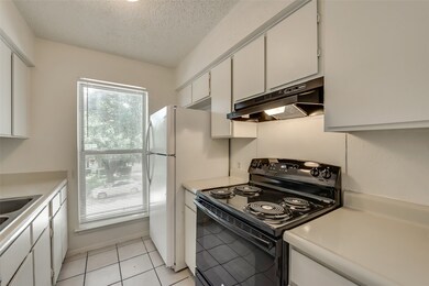 3824 Cibolo Dr, Fort Worth, TX 76133 - photo 5