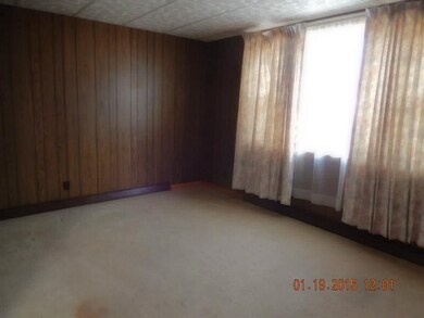 802 N East St, Tipton, IN 46072 - photo 3