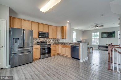 11825 Saint Linus Dr, Waldorf, MD 20602 - photo 5