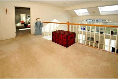 3861 Fountain Cir, Fountainville, PA 18923 - photo 5