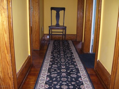 510 Sampson St, Old Forge, PA 18518 - photo 5