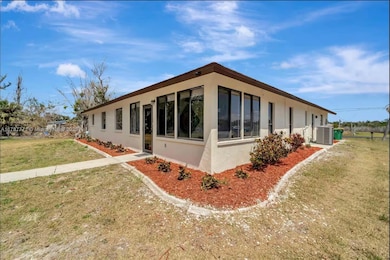 1340 Manor Rd, Englewood, FL 34223 - photo 4