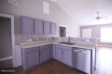 2532 Saddleback Dr unit B, Winterville, NC 28590 - photo 7