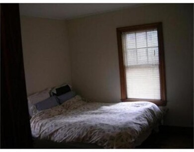 35 Berkshire Rd unit 1, Waltham, MA 02453 - photo 5