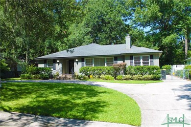 Beautifully Landscaped Front Yard