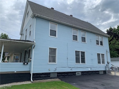 3946 E 54th St, Newburgh Heights, OH 44105 - photo 2