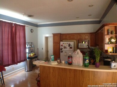 703 E Euclid Ave unit 2, San Antonio, TX 78212 - photo 4