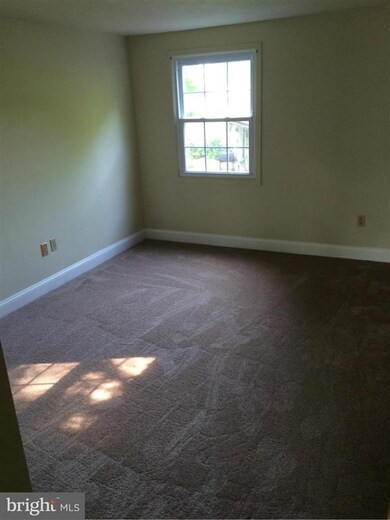 4908 Rocky Spring Ln, Bowie, MD 20715 - photo 2