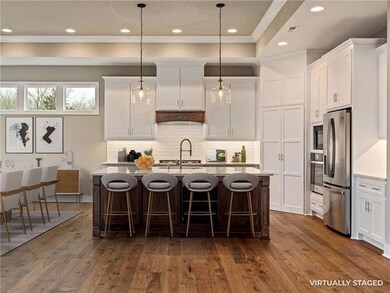 9237 Brownridge St, Lenexa, KS 66220 - photo 7