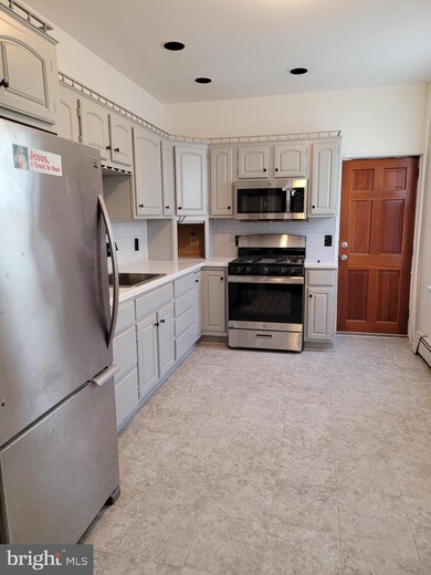 1114 Maple St, Wilmington, DE 19805 - photo 3