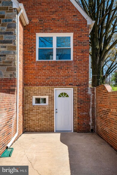 7727 Carroll Ave, Takoma Park, MD 20912 - photo 5