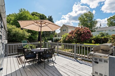 94 Hibiscus Ave, Weymouth, MA 02188 - photo 3