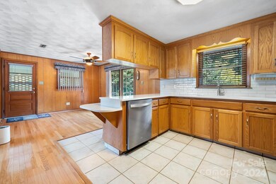 3434 38th Street Dr NE, Hickory, NC 28601 - photo 7