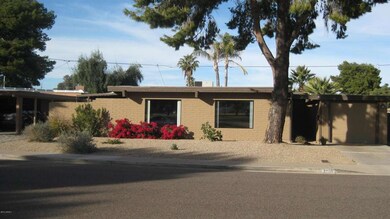 3710 E Altadena Ave