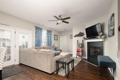 112 Castanet (7 of 30)