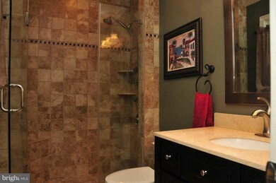 17320 Pickwick Dr, Purcellville, VA 20132 - photo 5