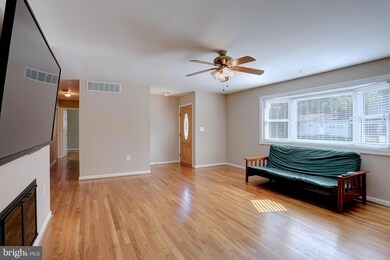 338 Park Hall S, Laurel, MD 20724 - photo 6