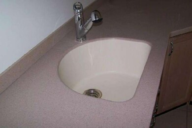 1051 Market St, Gloucester City, NJ 08030 - photo 5