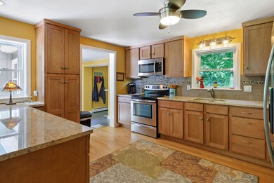 22 Newport Dr, Center Barnstead, NH 03225 - photo 7