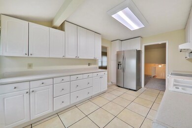 6820 Bogata Dr N, Jacksonville, FL 32210 - photo 7