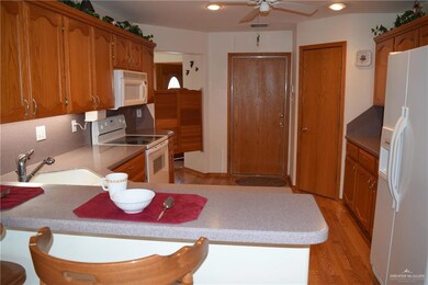 801 Nada Dr, Alamo, TX 78516 - photo 4