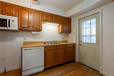 48 Sampson Ave, Pittsburgh, PA 15205 - photo 6