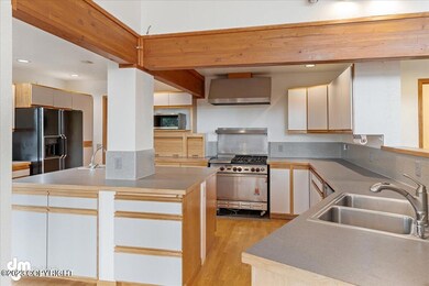 09-Kitchen_ELI06018