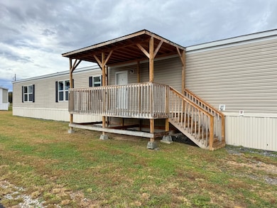 580 Flatwoods Way, Newport, TN 37821 - photo 2