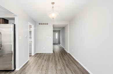 619 Simbury St, Columbus, OH 43228 - photo 7