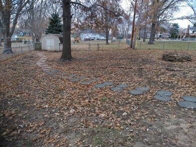 128 Ferncliff St, Lansing, KS 66043 - photo 3