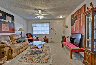 10848 W Santa fe Dr, Sun City, AZ 85351 - photo 7