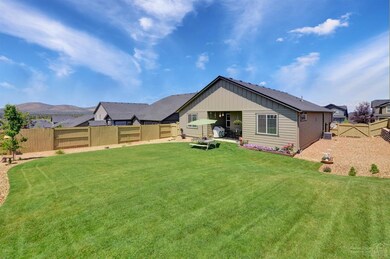 4574 SW Umatilla Ave, Redmond, OR 97756 - photo 5