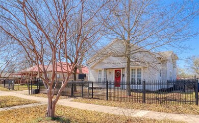 905 NW Main St, Ennis, TX 75119 - photo 4