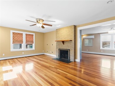 44 Arnold St, Riverside, RI 02915 - photo 6