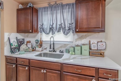 8236 Pierson St, Detroit, MI 48228 - photo 7