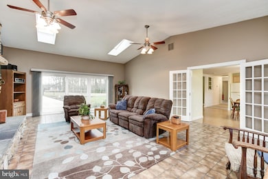 6617 Brooklyn Bridge Rd, Laurel, MD 20707 - photo 6