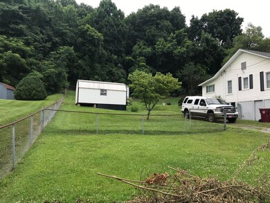 606 Orleans St, Johnson City, TN 37601 - photo 5