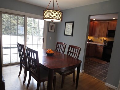 11 Valley View Dr, Glenmont, NY 12077 - photo 5