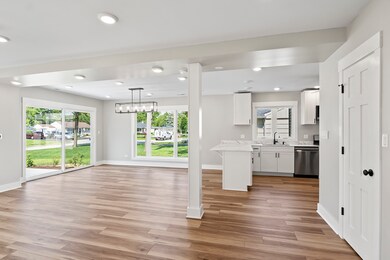 2804 Fremont St, Rolling Meadows, IL 60008 - photo 3