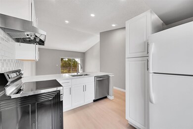 719 Gardens Dr unit 201, Pompano Beach, FL 33069 - photo 7