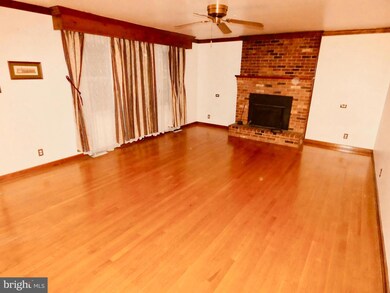 1011 Washington St, New Castle, DE 19720 - photo 6