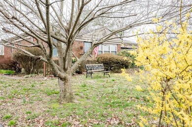 1767 S Audubon Dr, New Albany, IN 47150 - photo 2