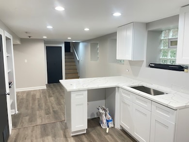 2617 W Rascher Ave unit G, Chicago, IL 60625 - photo 2