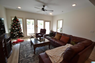 346 Shiloh Creek Dr, Calera, AL 35040 - photo 7