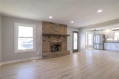 705 NW 19th St, Blue Springs, MO 64015 - photo 4