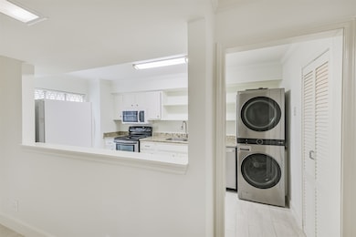 2505 Watertown Mall unit 86, Houston, TX 77057 - photo 7