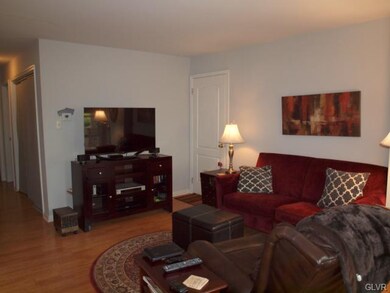 106 Lindfield Cir, Macungie, PA 18062 - photo 3